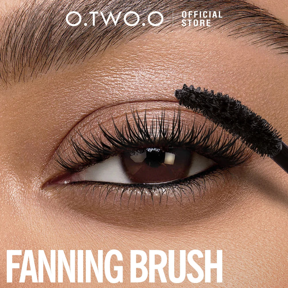 O.TWO.O 5D Volumizing Mascara
