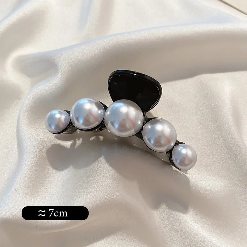 Big Pearl Claw Hair Clip