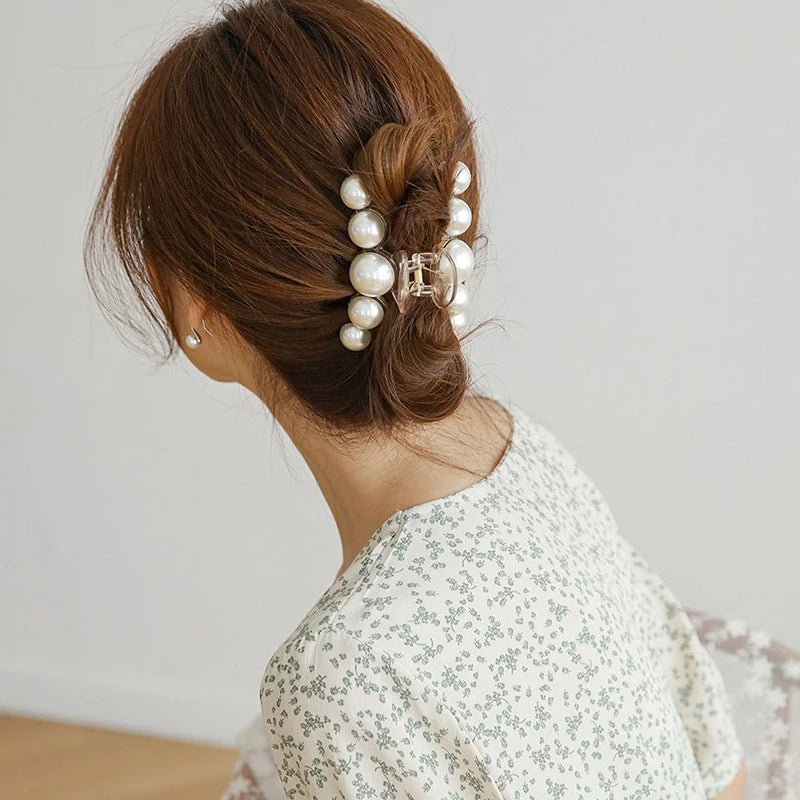 Big Pearl Claw Hair Clip